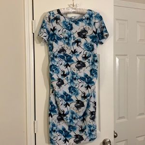 Floral maternity dress